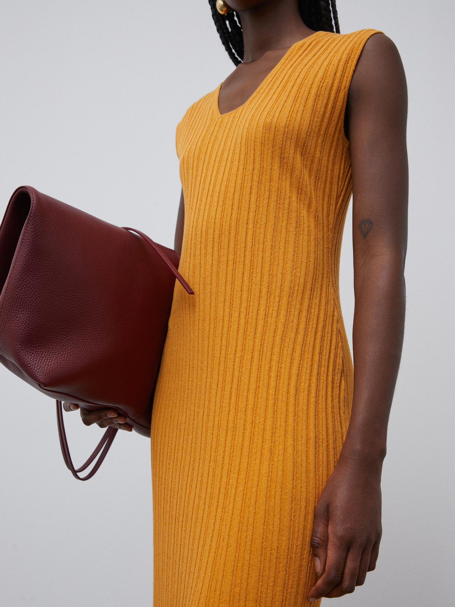 ISOLE KNIT DRESS